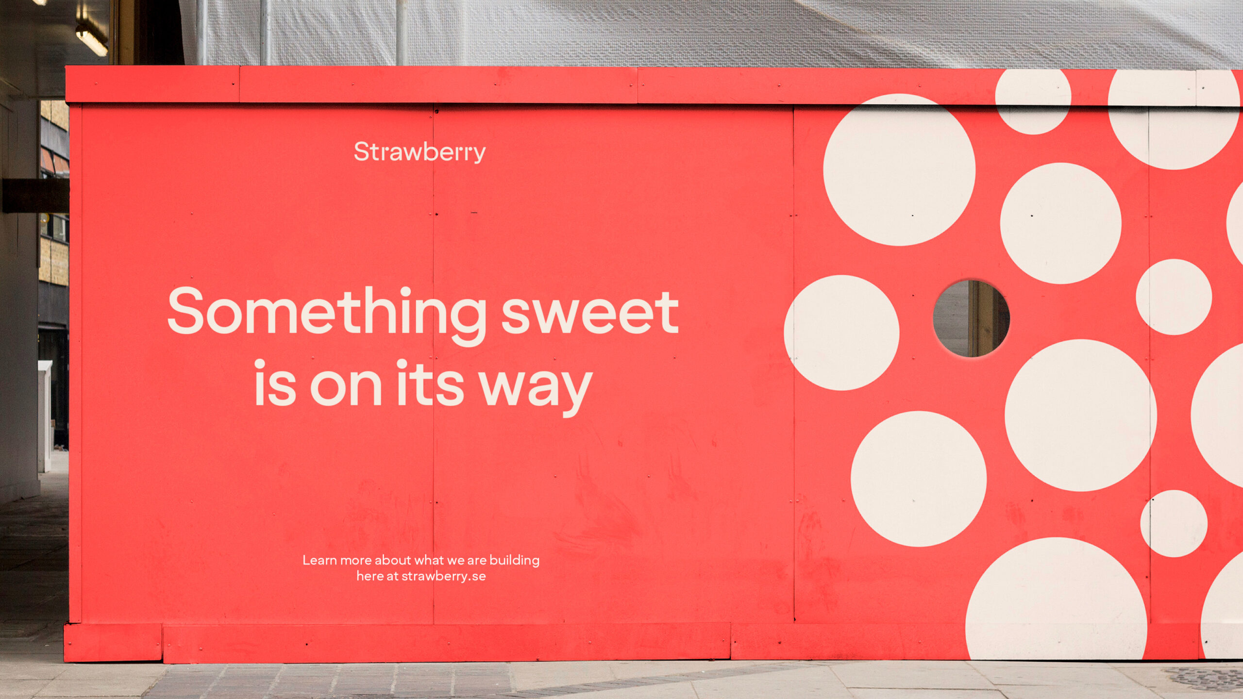 strawberry_wall-1